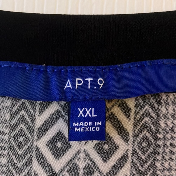 Super cute summer tank top! Size XXL made by Apt. 9!! - Picture 4 of 6